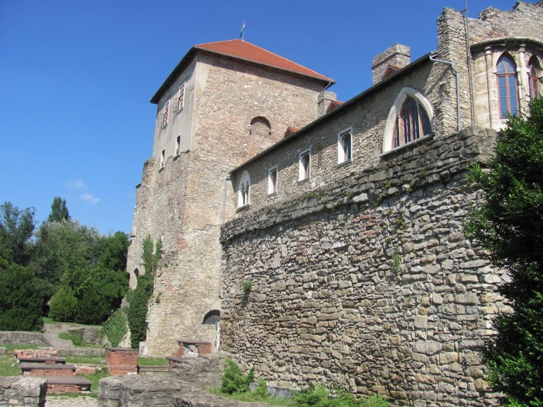 Castello di Tata