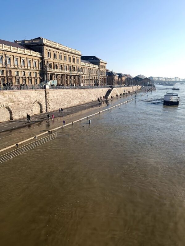 The lower road along the Danube is under water in 2023.